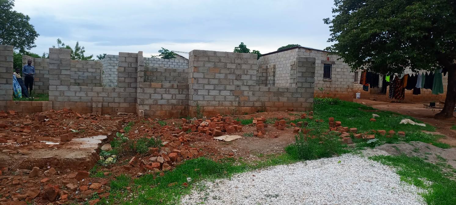 Incomplete 3-bedroomed house for sale