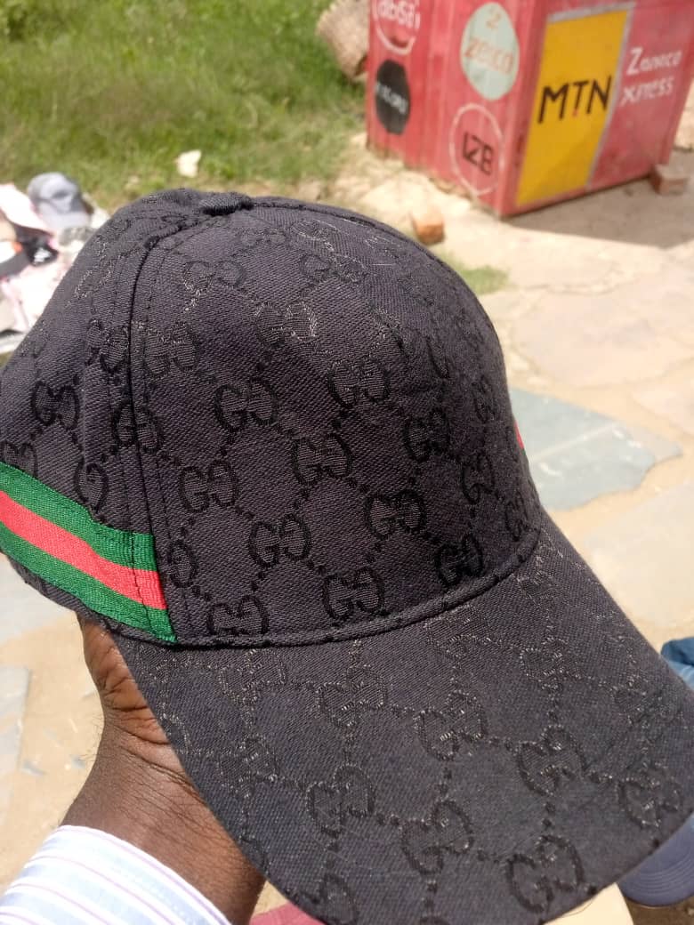 Caps