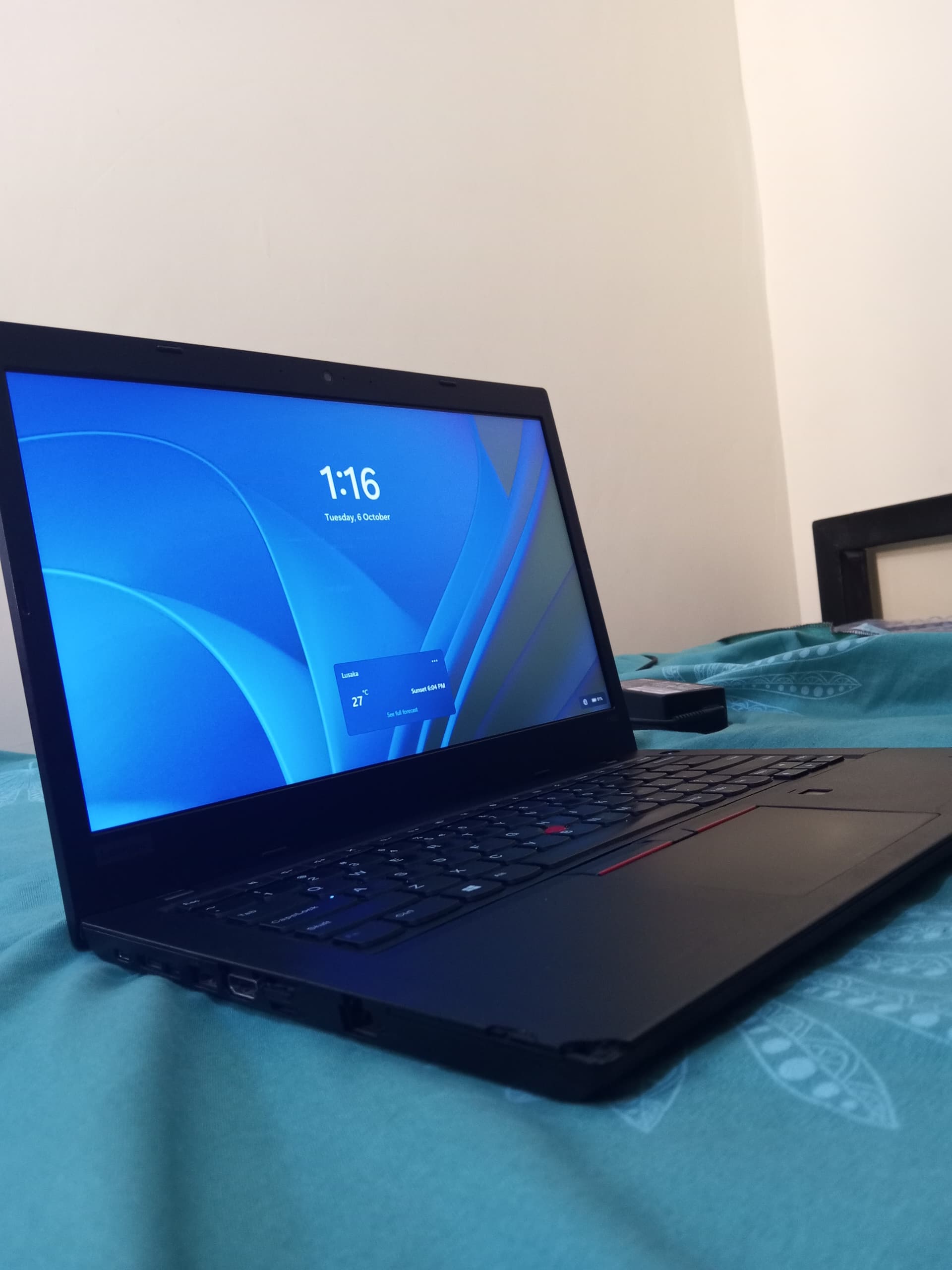 Lenovo Thinkpad 8th gen laptop