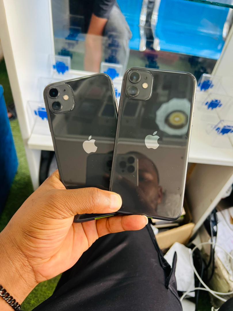 iPhone 11 – 64GB