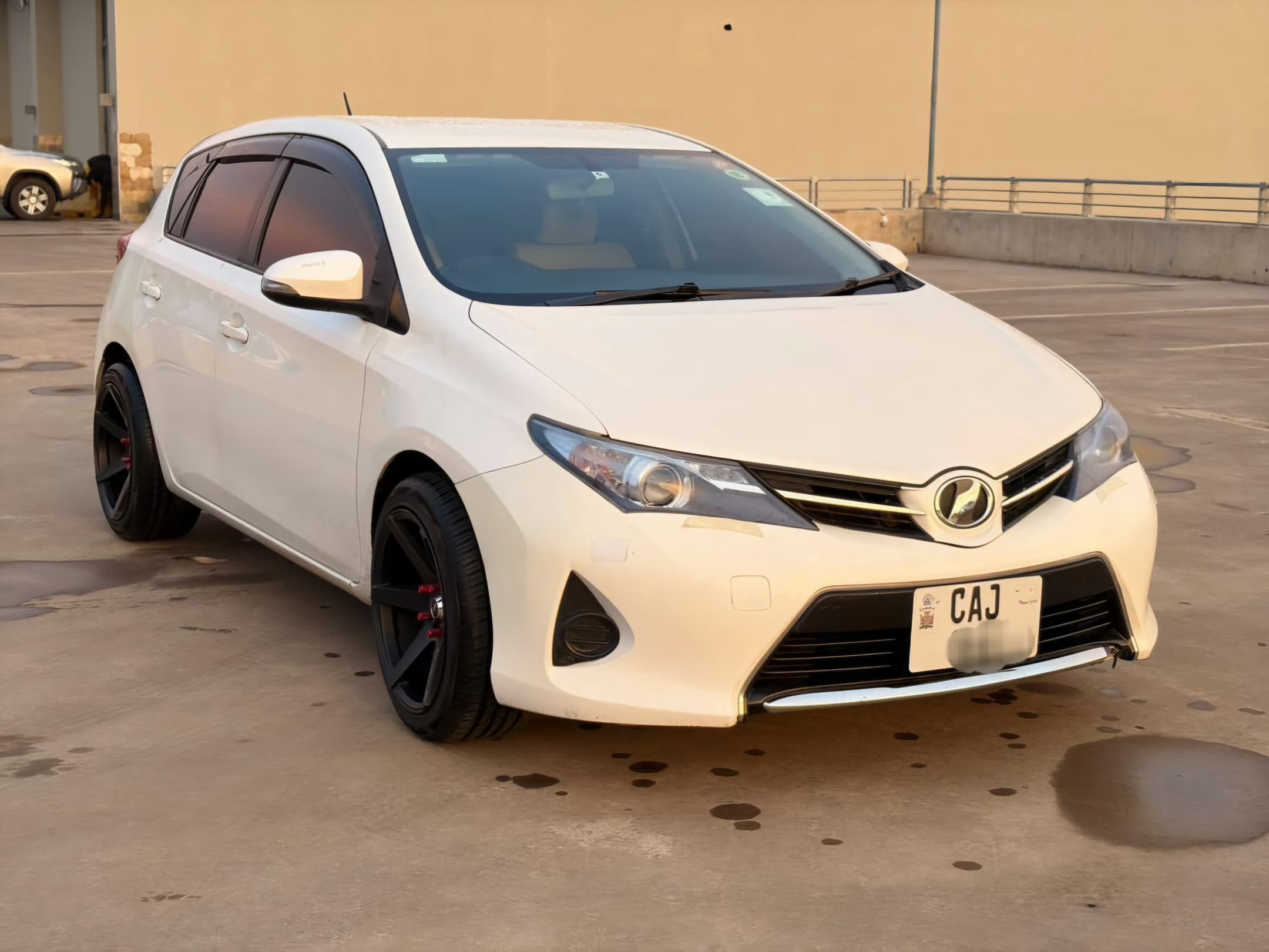 Toyota Auris  2013